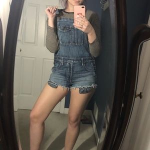 NWOT Denim overall short/ shortalls